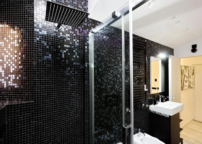 Apartment Diamond Rom